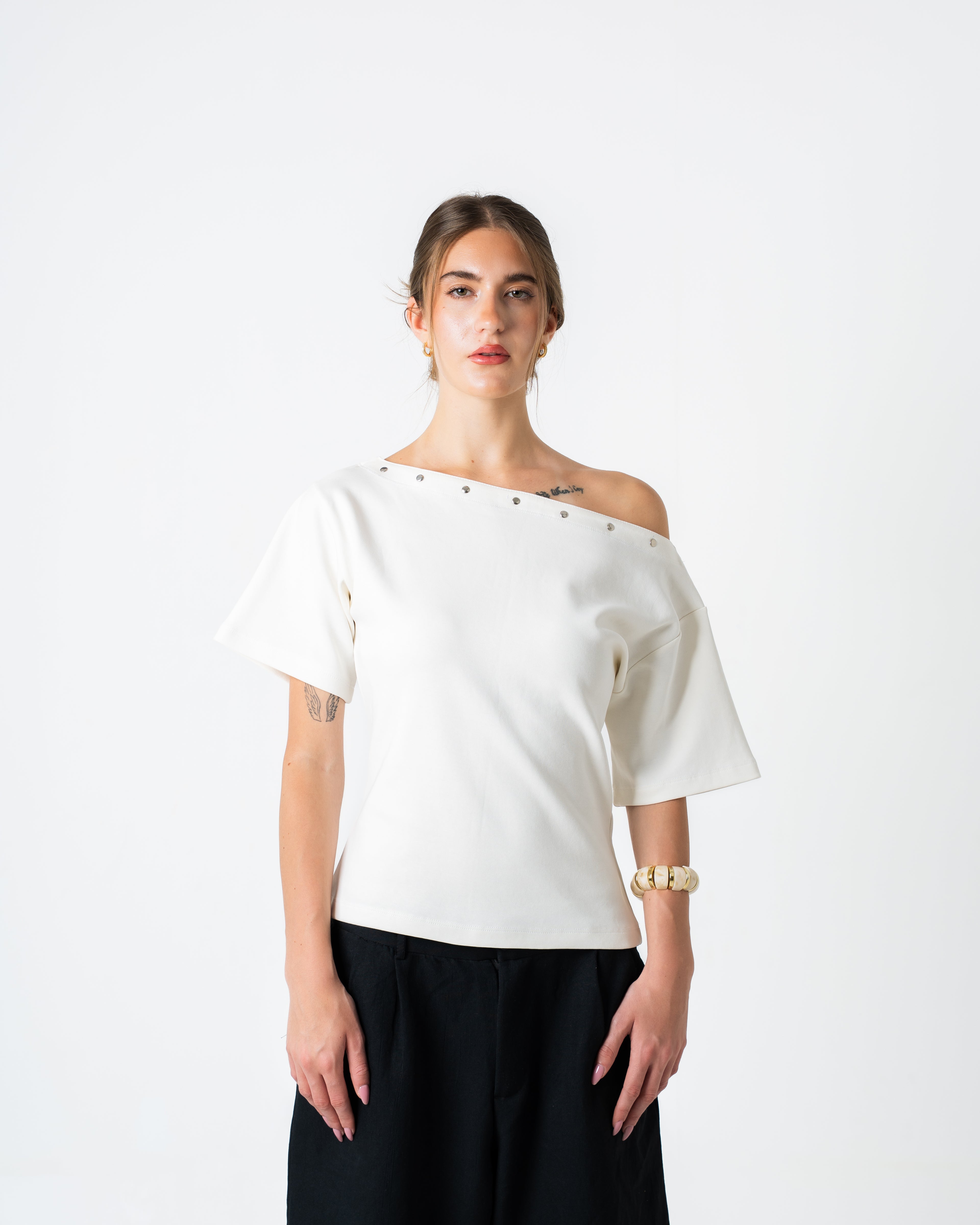 Off Shoulder t-shirt - White