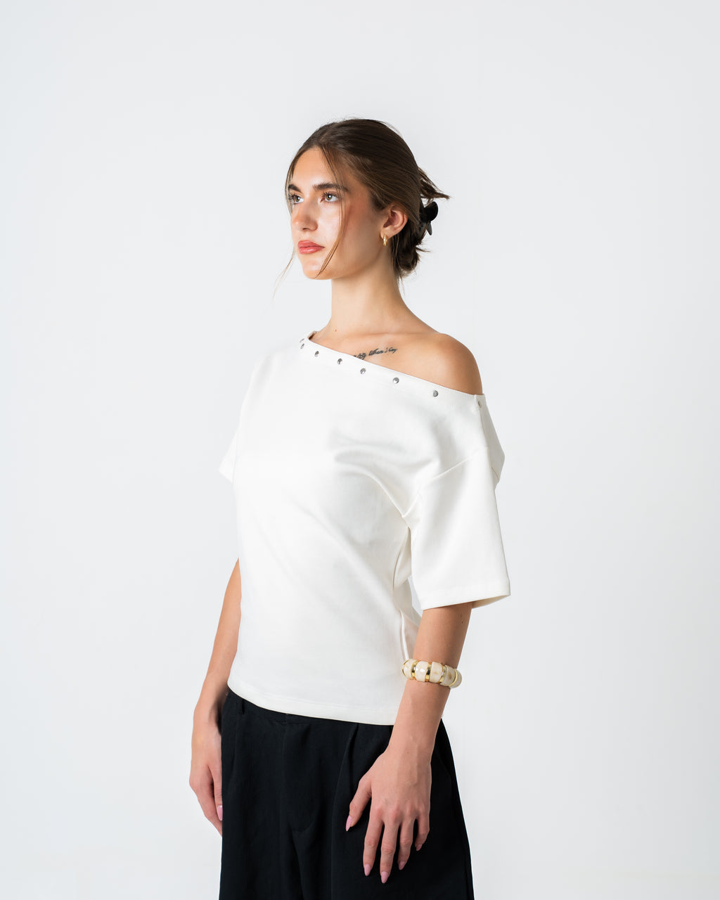 Off Shoulder t-shirt - White